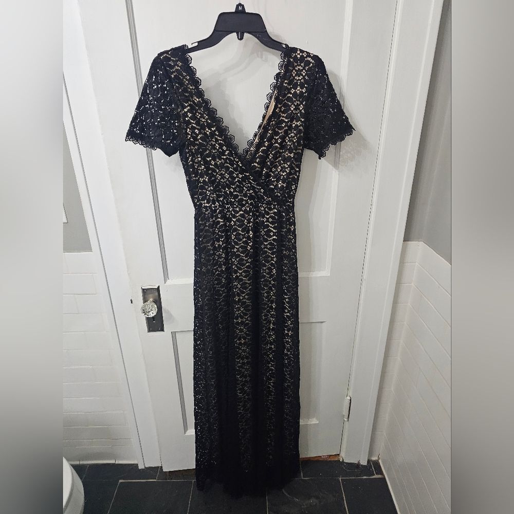 Baltic Born Maxi dress sz small. Excellent condition.  Black lace with tie in ba